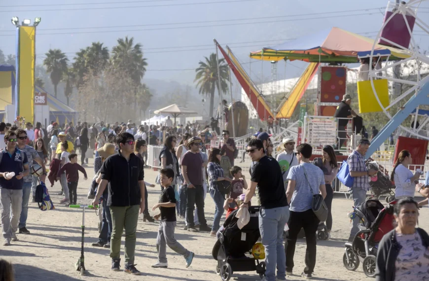 Chile Lindo 2025: Fiesta Familiar en Parque Bicentenario