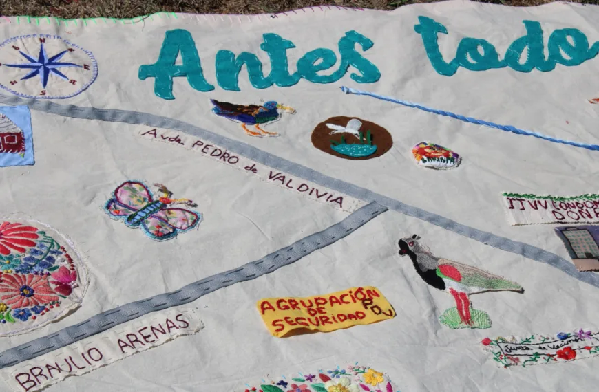 Exposición Cartografía Bordada del Agua: Recuerdos y Humedales en Temuco