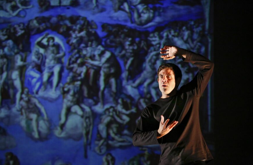 Mistero Buffo: La Obra de Darío Fo que Transformará el Teatro en Santiago