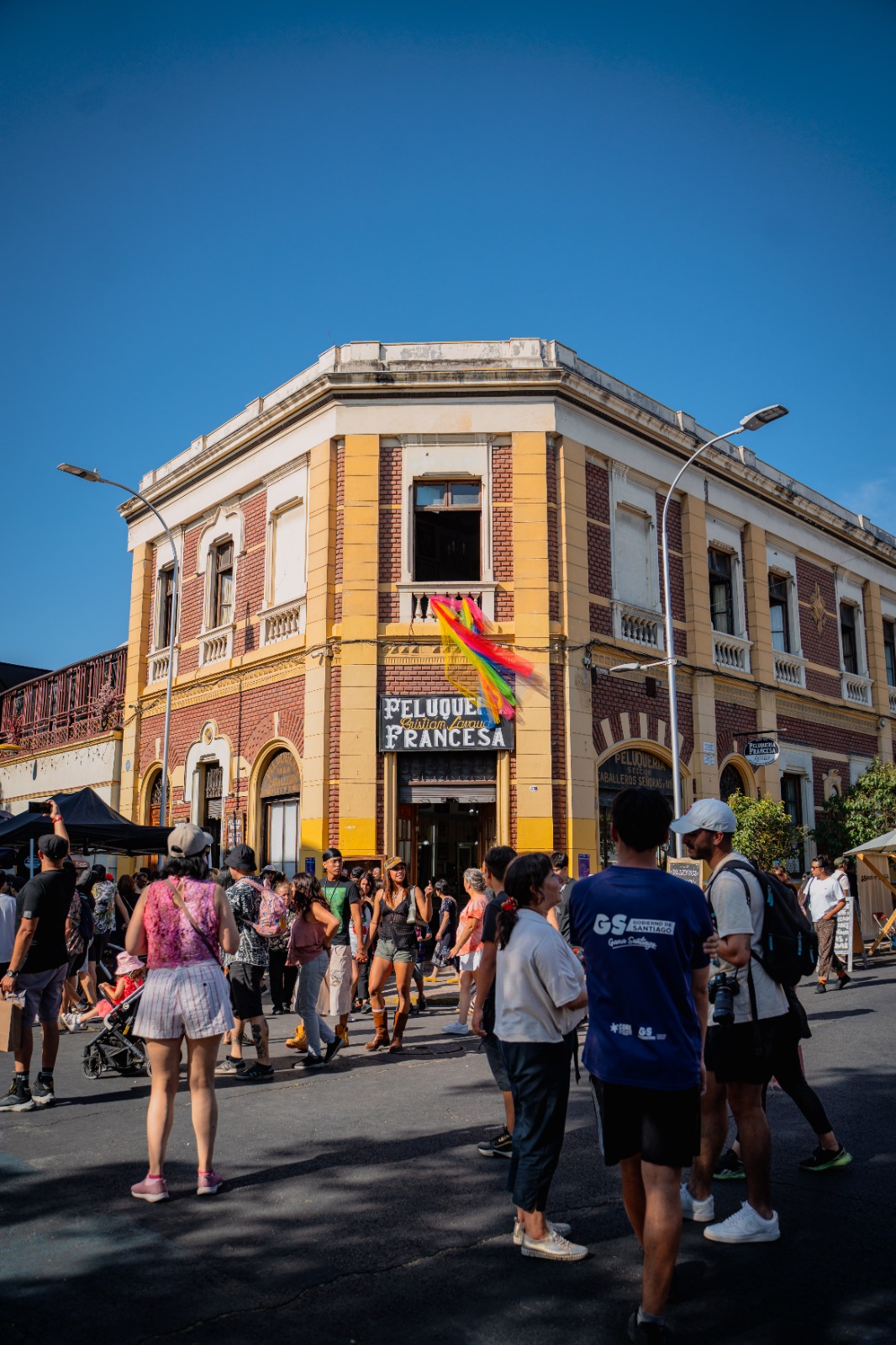 Mercado Colores de Yungay: Celebrando Culturas y Emprendimientos